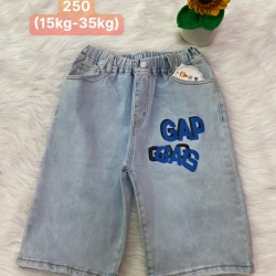 Quần jeans bé trai